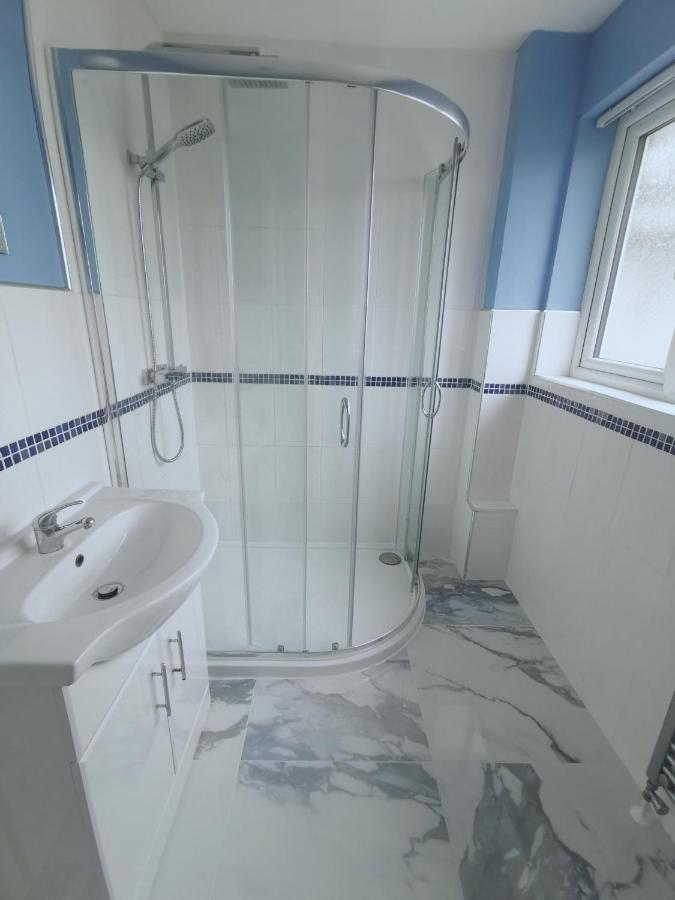 Room In A Friendly Home In A Quite Neighborhood Of Cardiff Ngoại thất bức ảnh